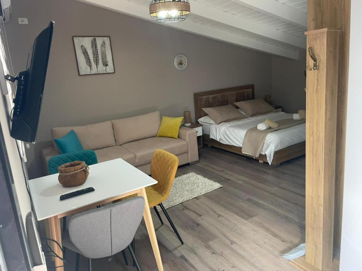 Small Hotel Ora Pogradec Luaran gambar