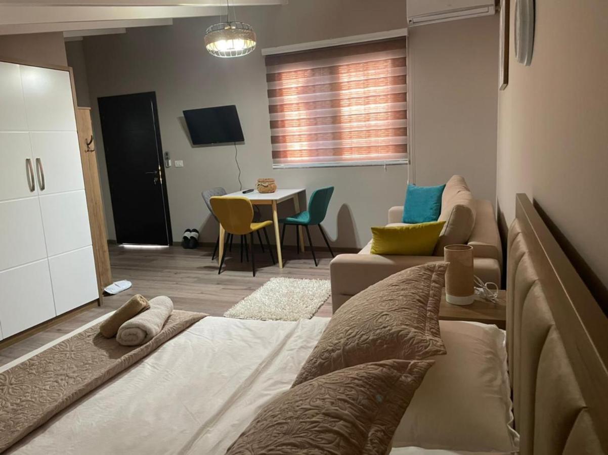 Small Hotel Ora Pogradec Luaran gambar