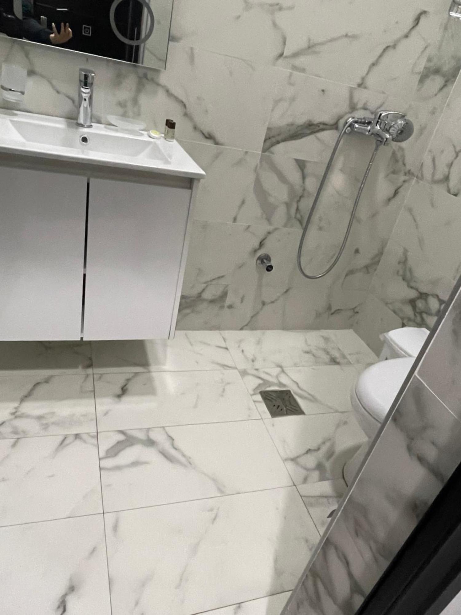 Ora Apartament Pogradec Luaran gambar