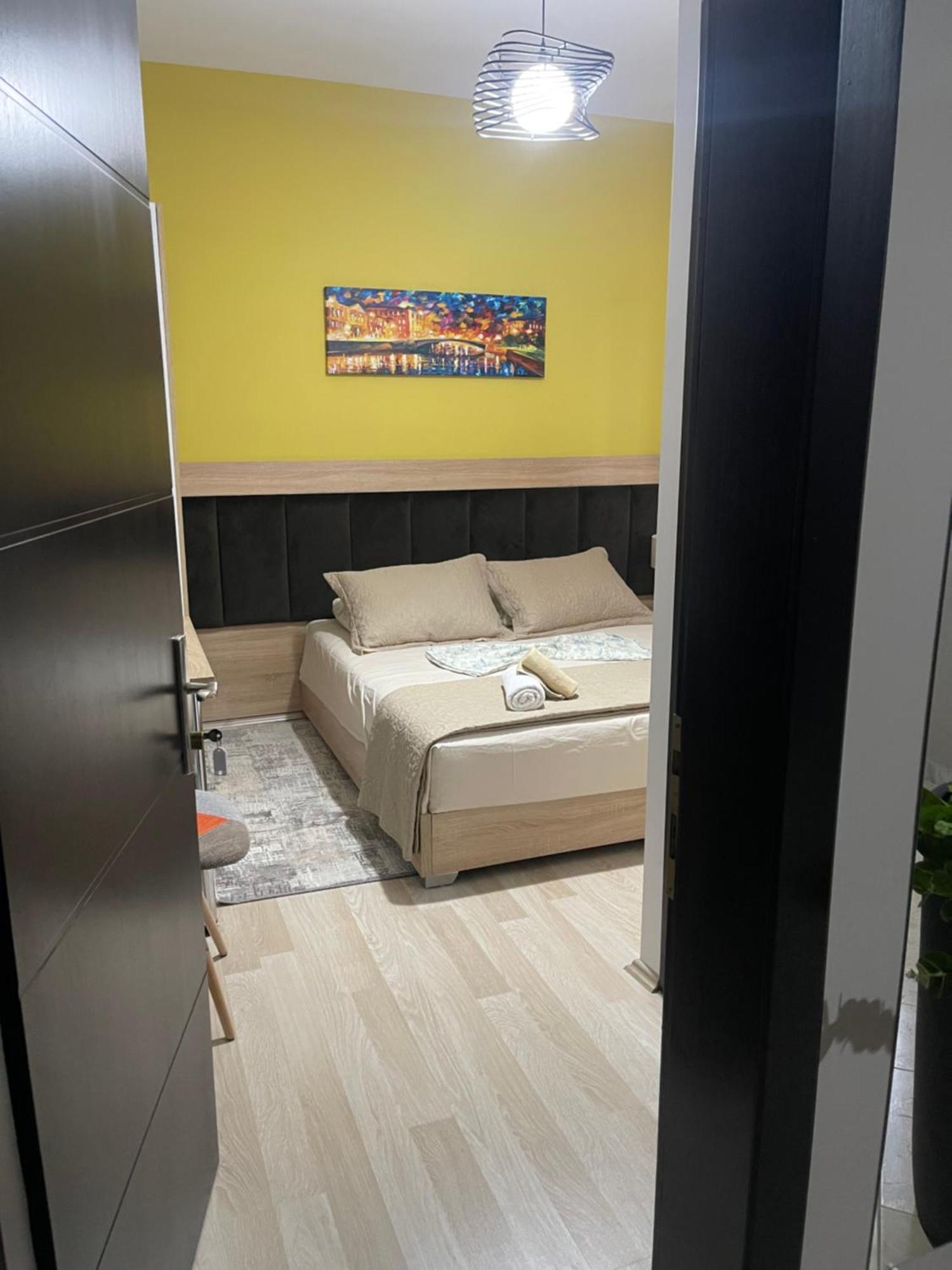 Ora Apartament Pogradec Luaran gambar