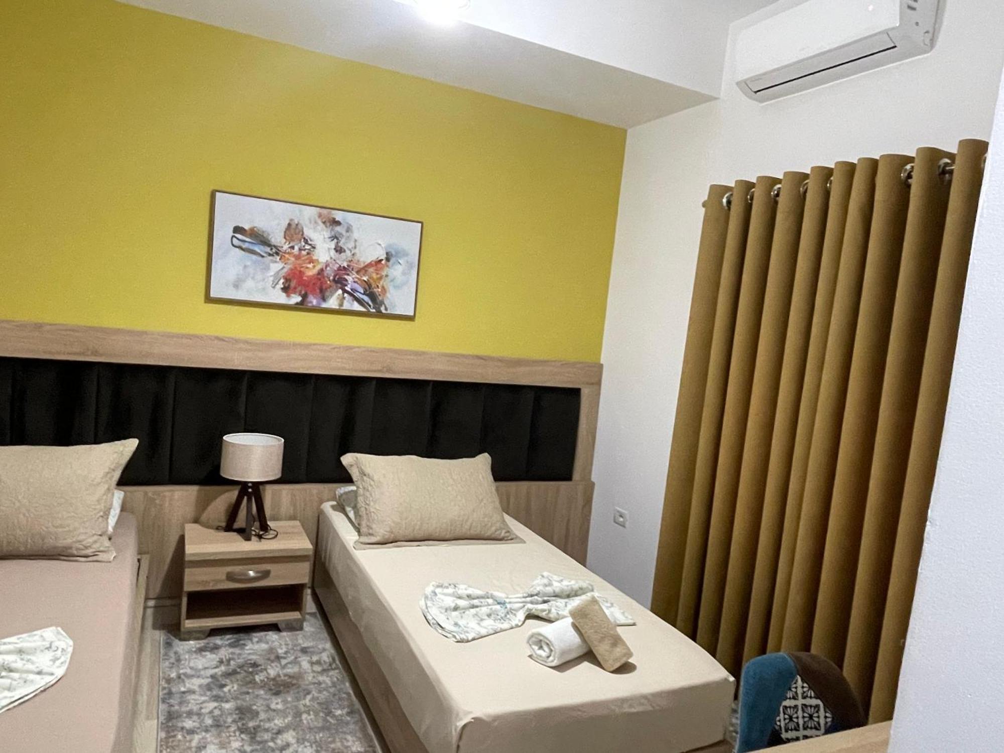 Small Hotel Ora Pogradec Luaran gambar